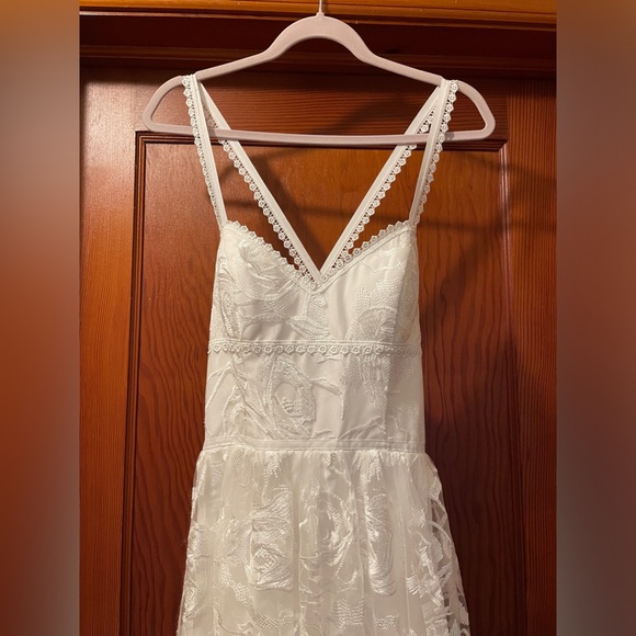 BRAND NEW Lace A Line Backless Beach Wedding Dress Size 10 - Picture 7 of 8